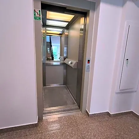 Dzien Dobry 旅馆 格但斯克